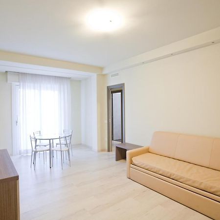 Residence Elisabetta チェゼナーティコ エクステリア 写真