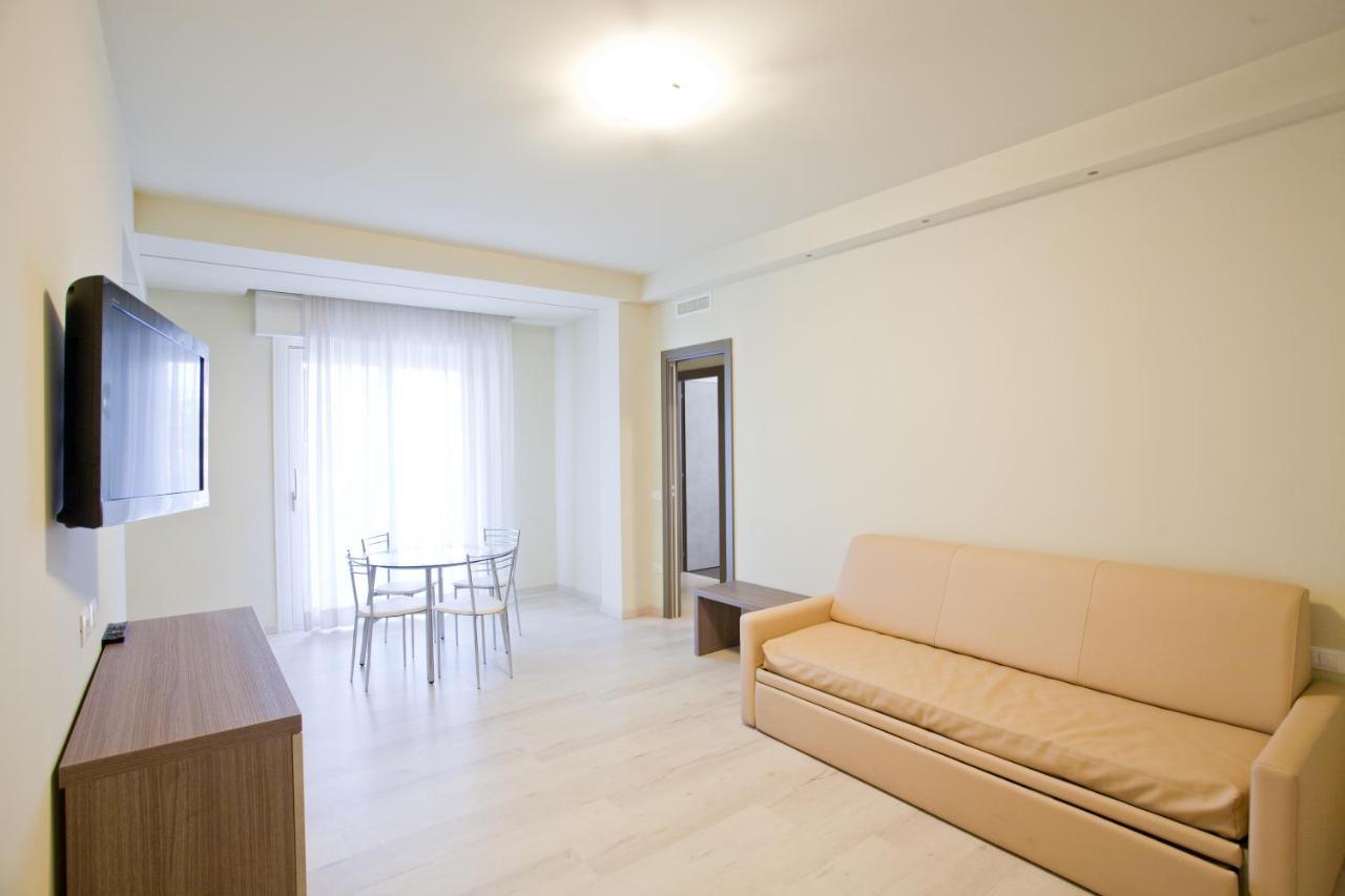 Residence Elisabetta チェゼナーティコ エクステリア 写真