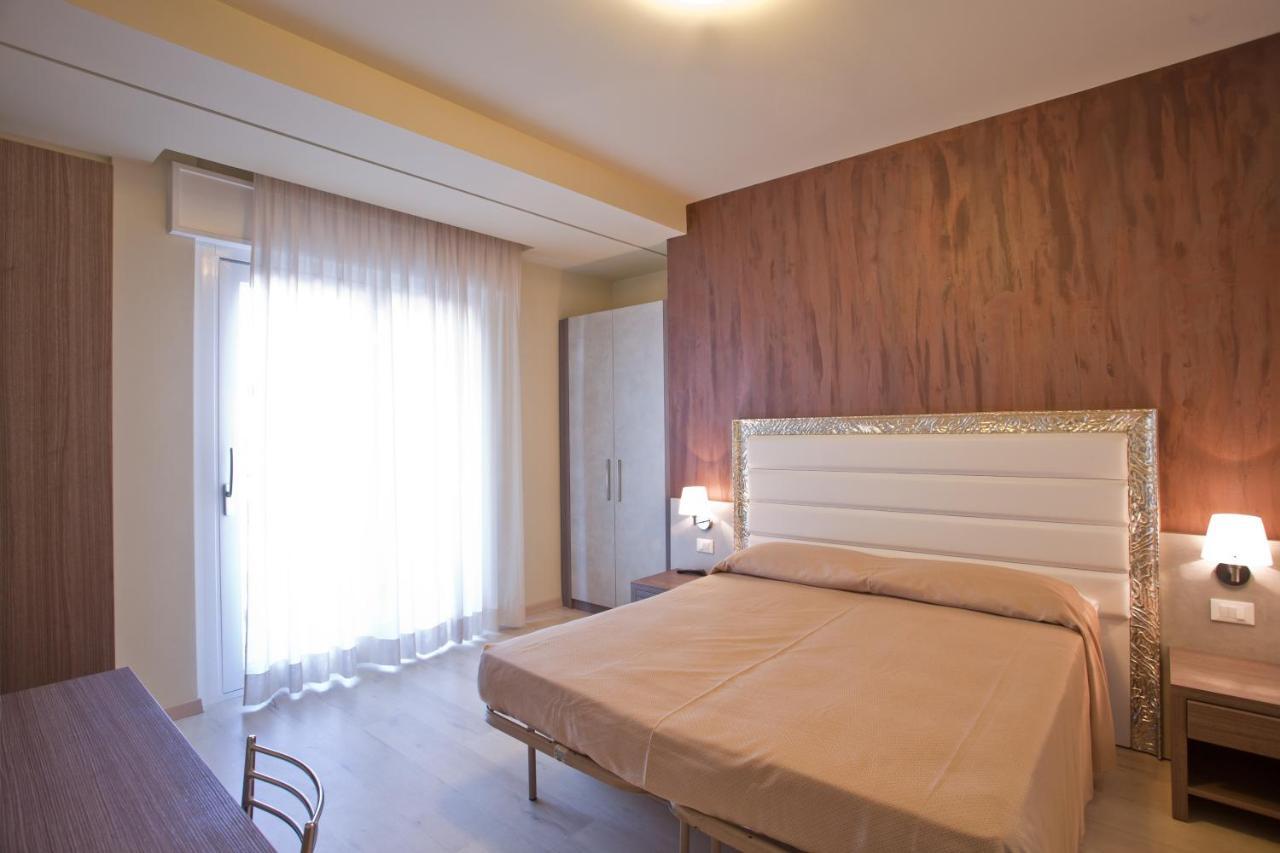 Residence Elisabetta チェゼナーティコ エクステリア 写真
