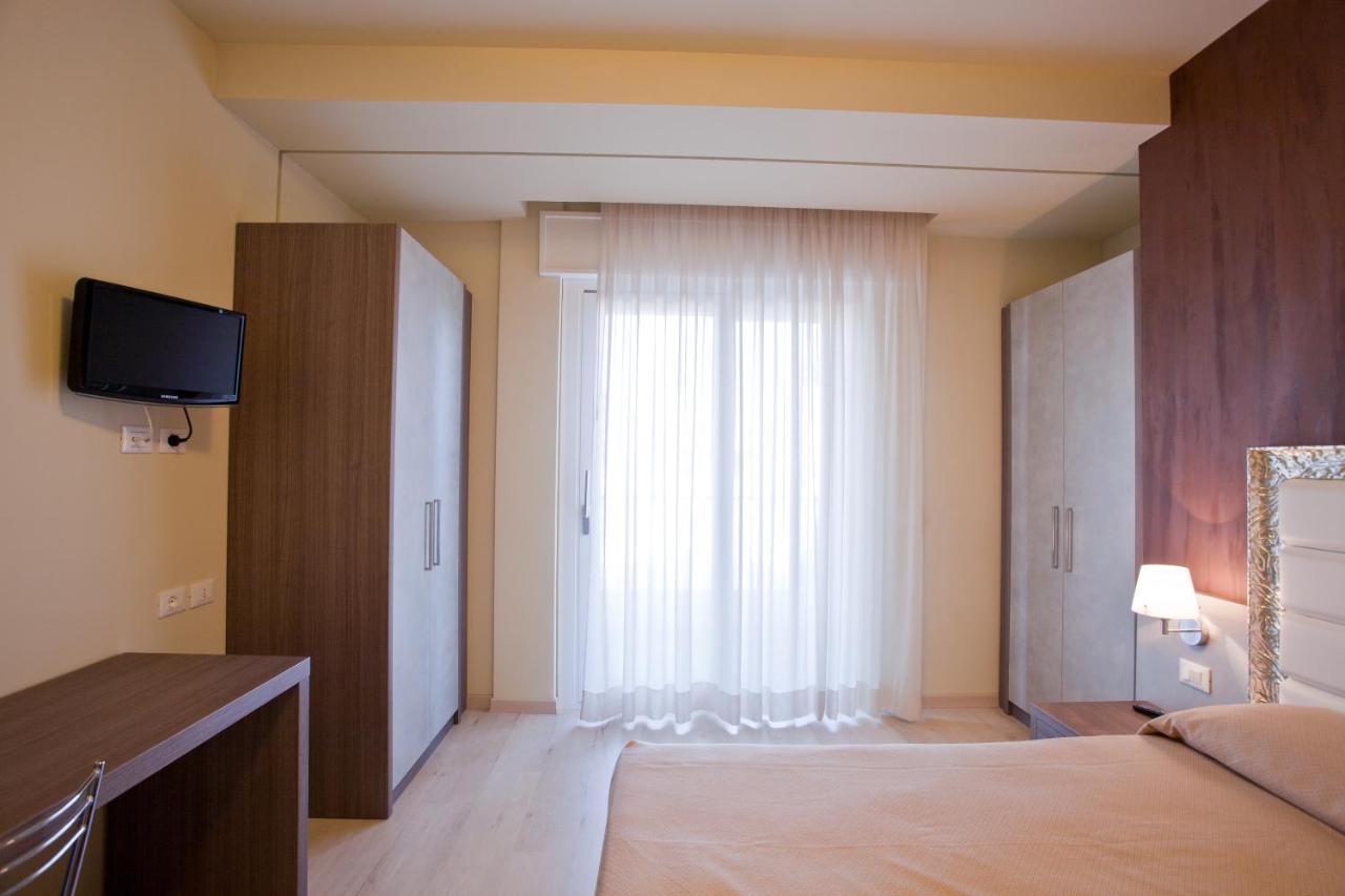 Residence Elisabetta チェゼナーティコ エクステリア 写真